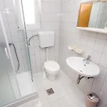 Lägenhet Cozy Apartment In Kampor With Wifi Kampor