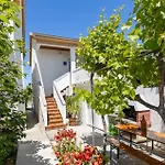 Cozy Apartment In Kampor With Wifi Kampor